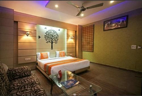 Hotel Raunak International Нью-Дели Экстерьер фото